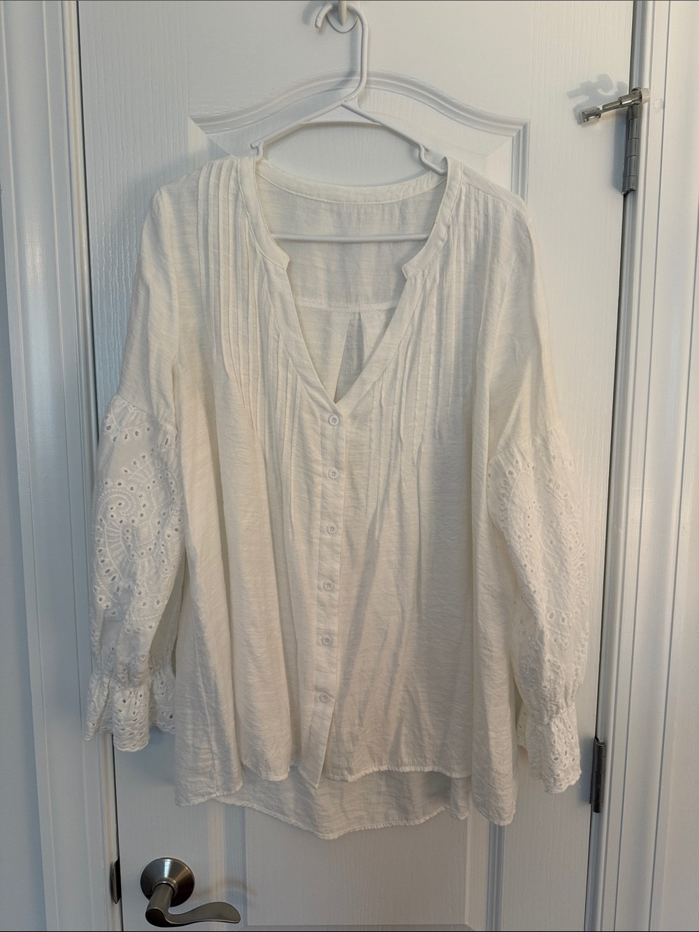 Women's White Eyelet Sleeve Button-Front Top